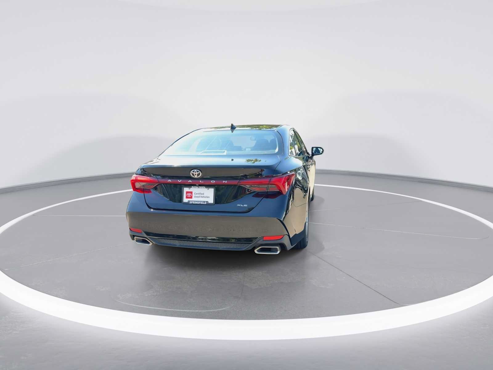 Certified 2022 Toyota Avalon XLE w/ Moonroof Package FWD image 7