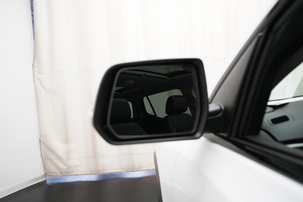 Certified 2023 GMC Acadia SLT w/ Elevation Edition image 26