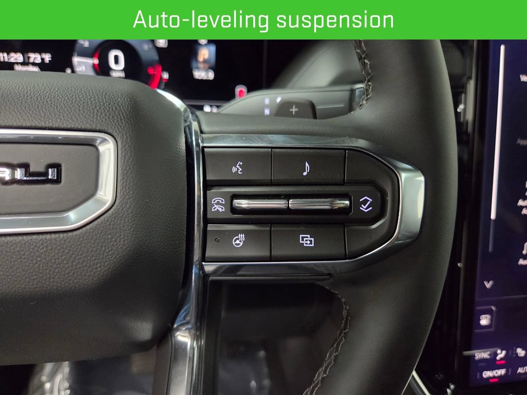 Used 2026 GMC Yukon Denali w/ Sun & Power Step Package AWD/4WD image 21