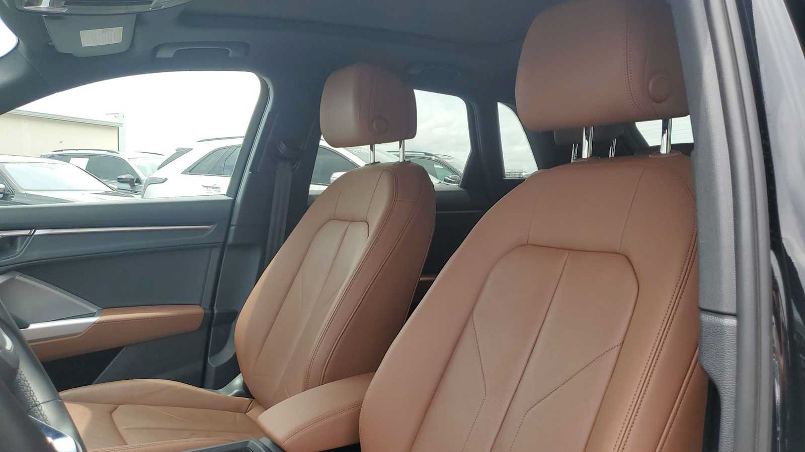 Certified 2022 Audi Q3 2.0T Premium w/ Convenience Package AWD/4WD image 16
