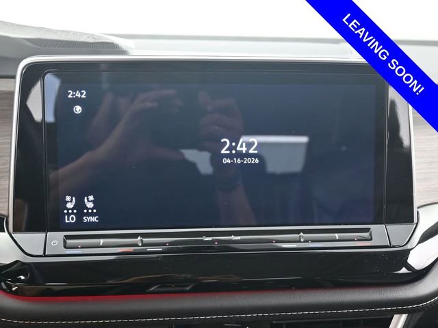 Used 2024 Volkswagen Atlas SEL Premium R-Line AWD/4WD image 11