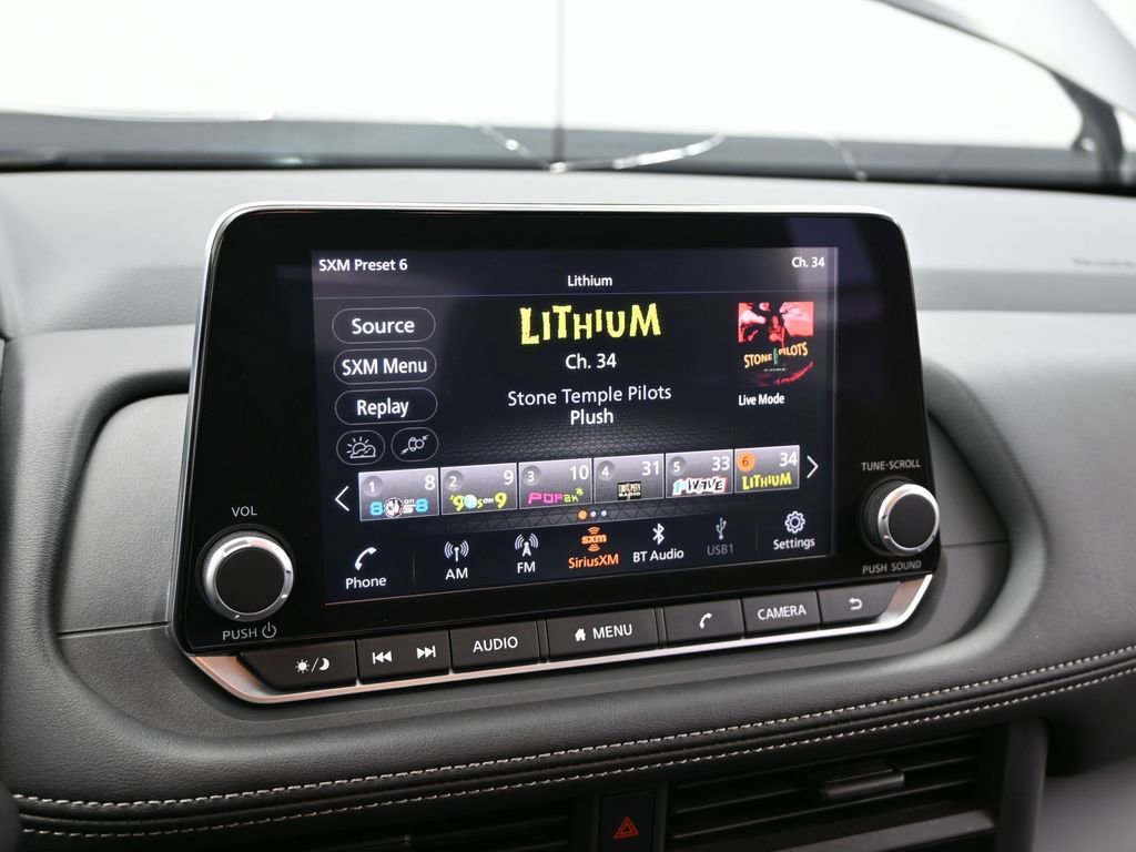 Used 2024 Nissan Rogue S image 19