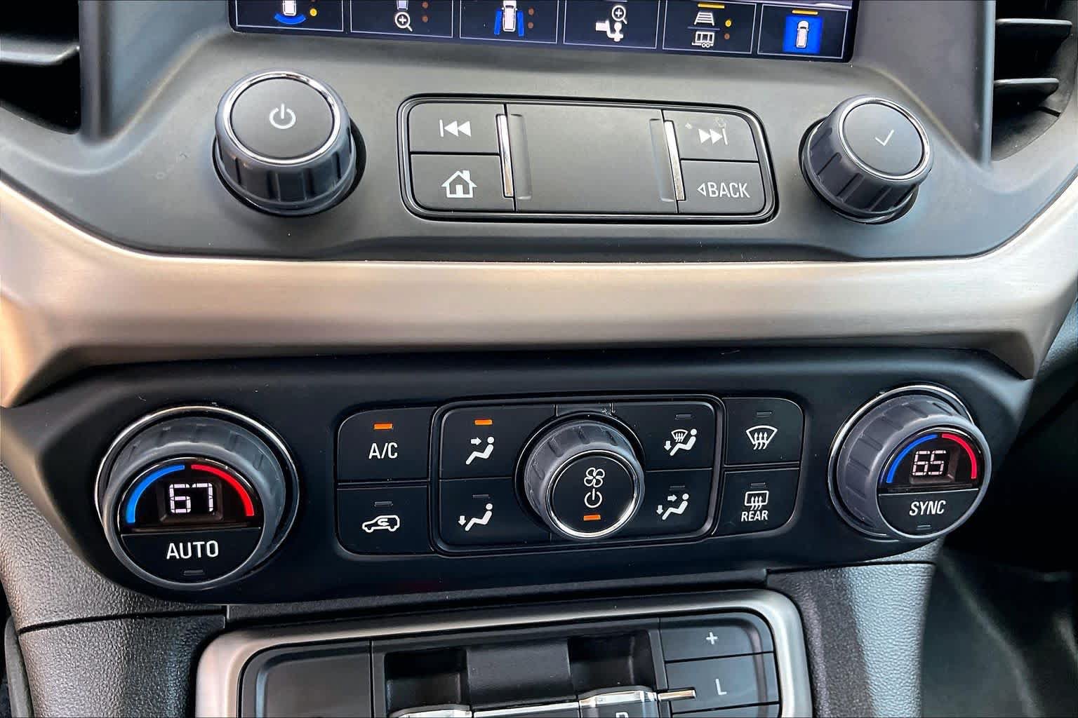 Used 2023 GMC Acadia Denali w/ Black Diamond Edition FWD image 32