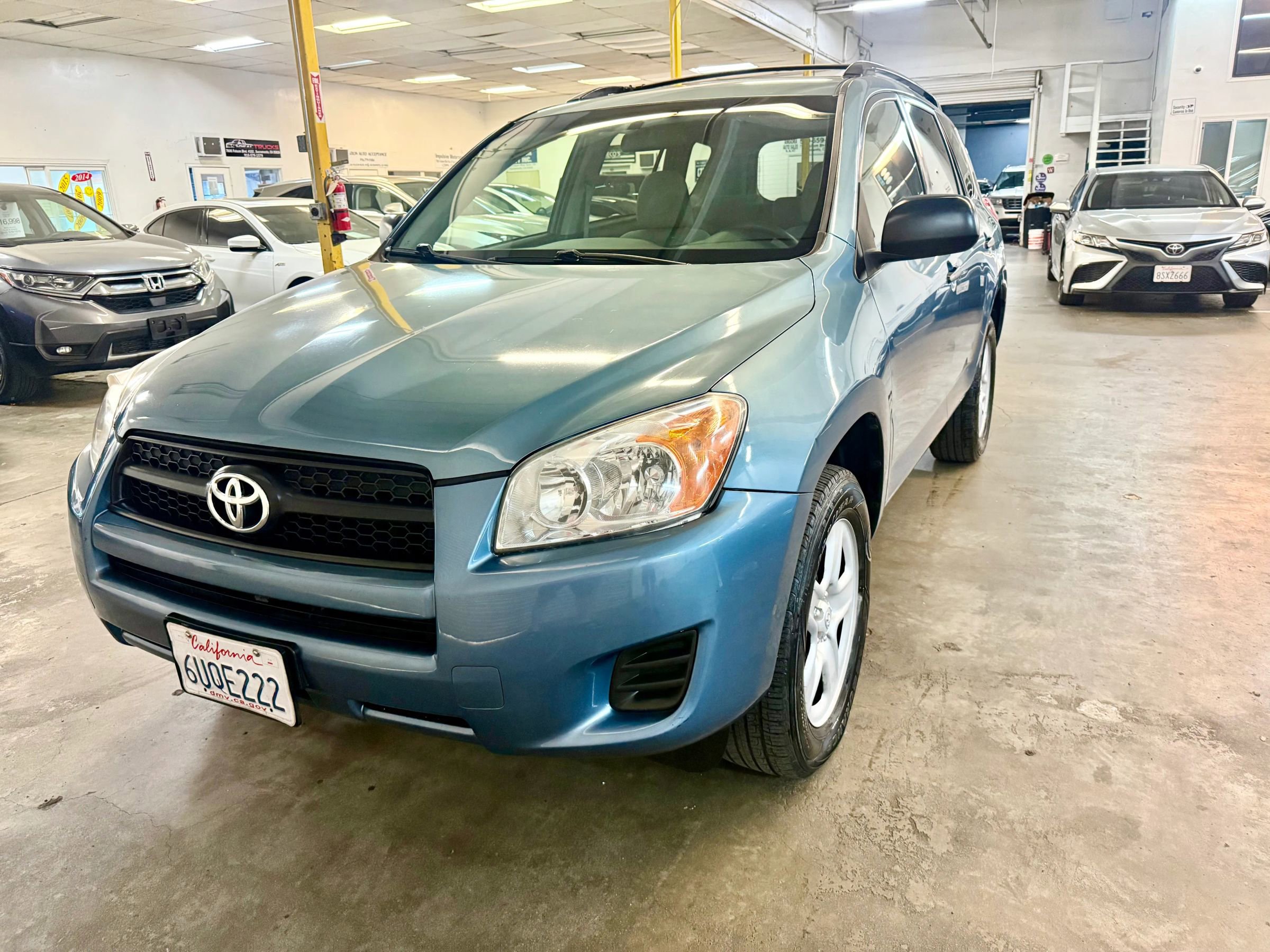 Used 2011 Toyota RAV4 Sport Utility 4D w/ Base L4 Extra Value Pkg AWD/4WD image 1