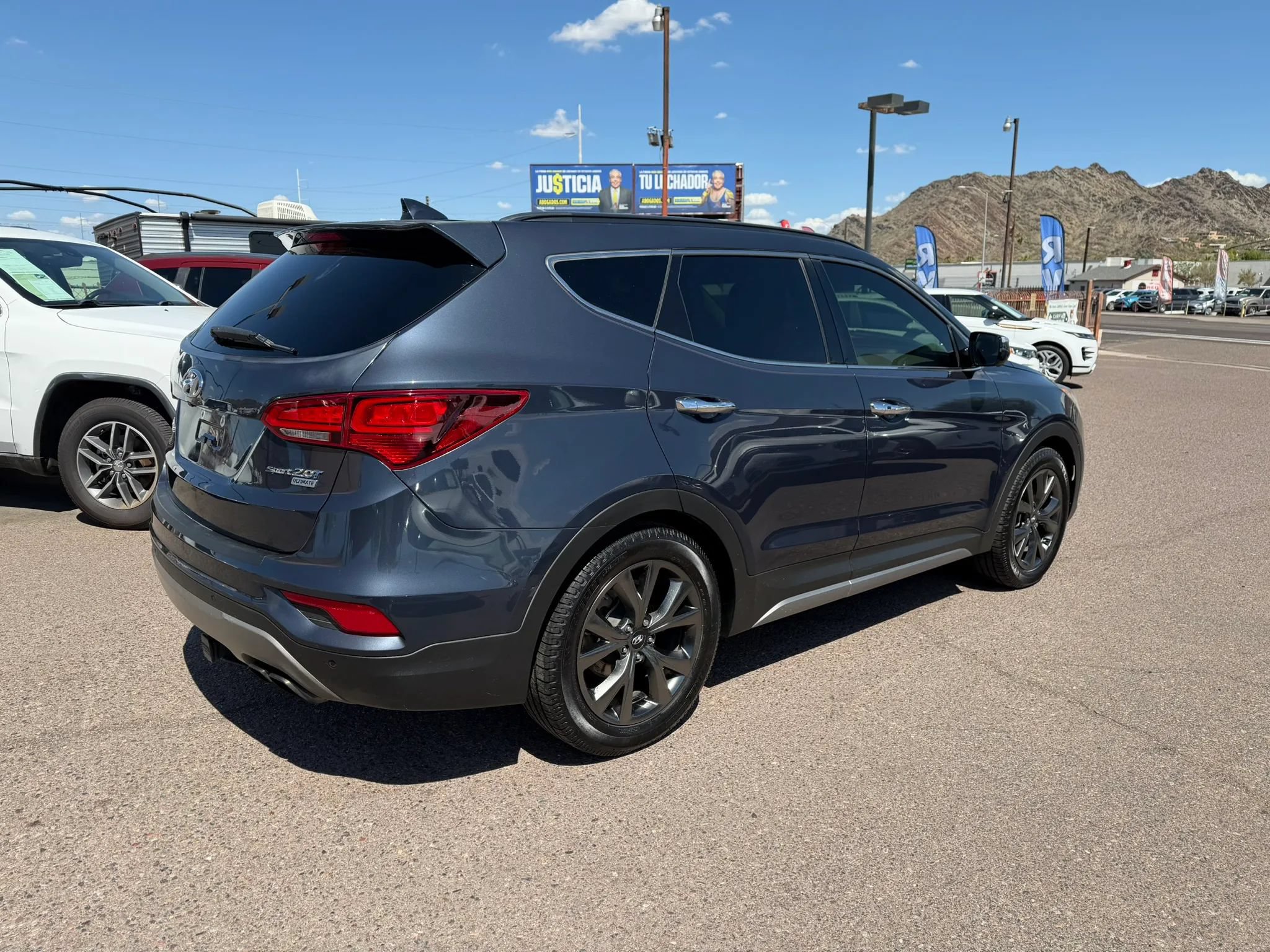 Used 2017 Hyundai Santa Fe Sport w/ 2.0T Ultimate Tech Package 05 FWD image 5