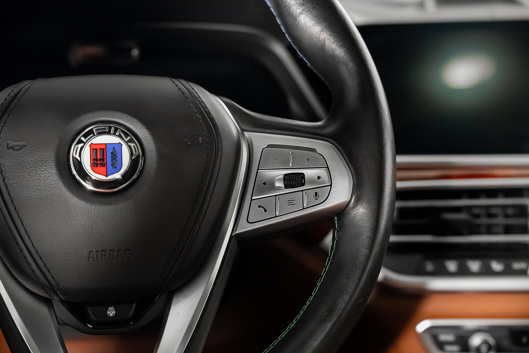 Used 2022 BMW ALPINA XB7 AWD/4WD image 46