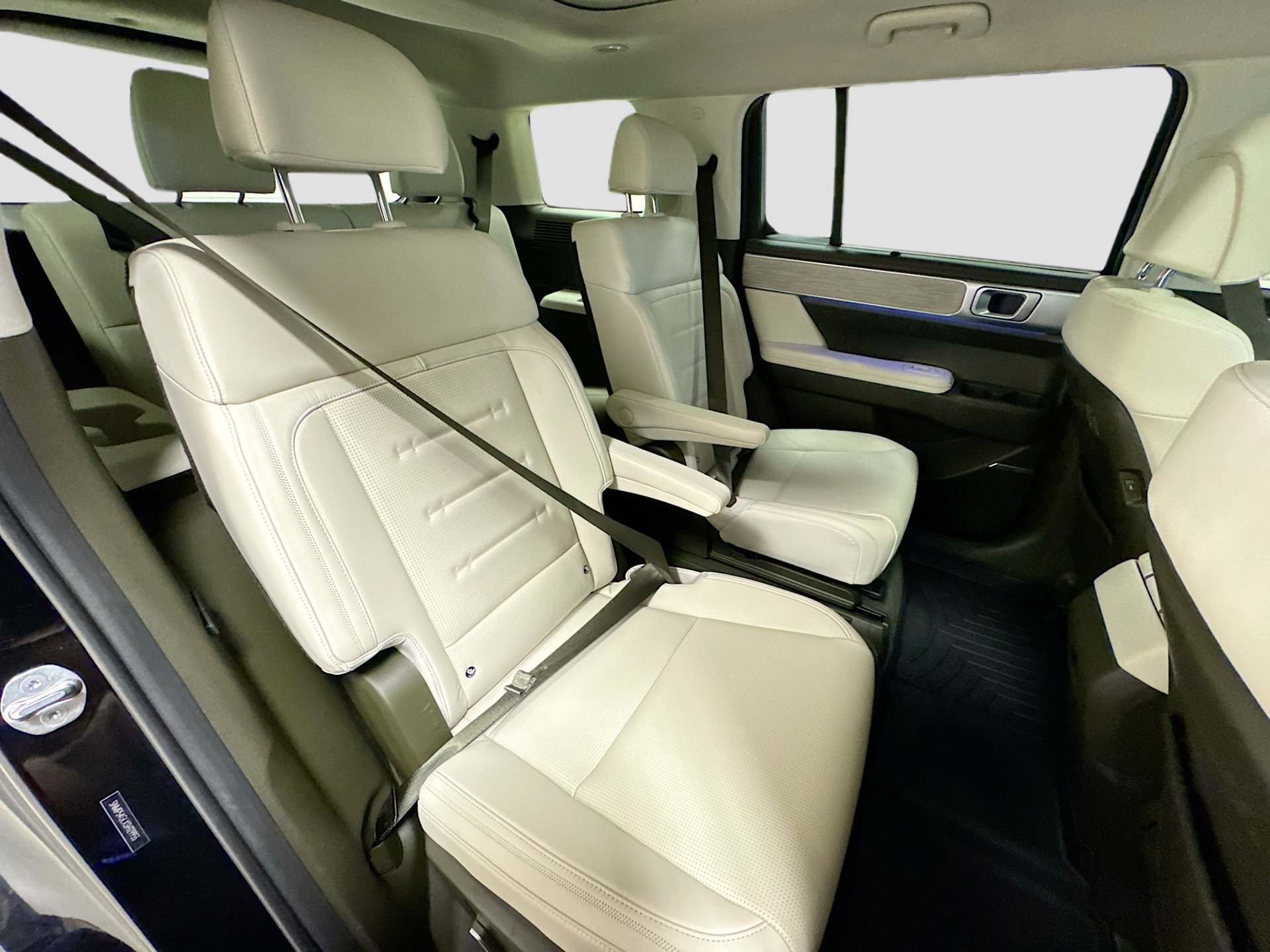 Used 2025 Hyundai Santa Fe Calligraphy FWD image 29