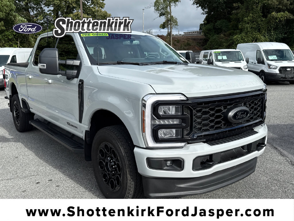 Used 2025 Ford F250 XLT w/ Black Appearance Package