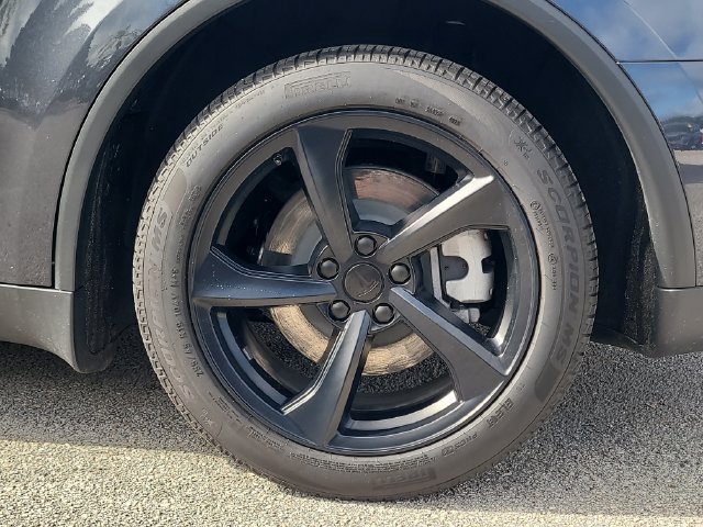 Used 2026 Tesla Model Y Long Range AWD/4WD image 8