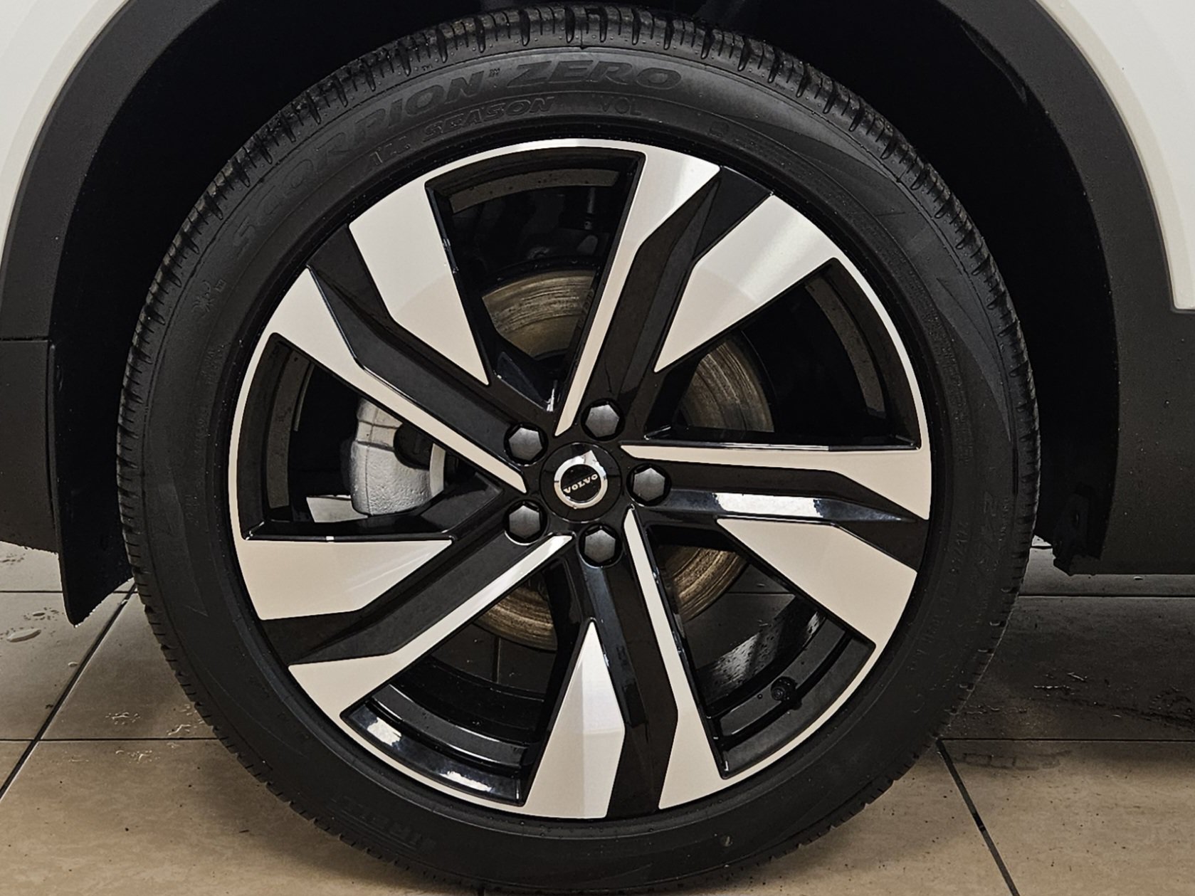 New 2026 Volvo XC40 B5 Ultra w/ Climate Package AWD/4WD image 48