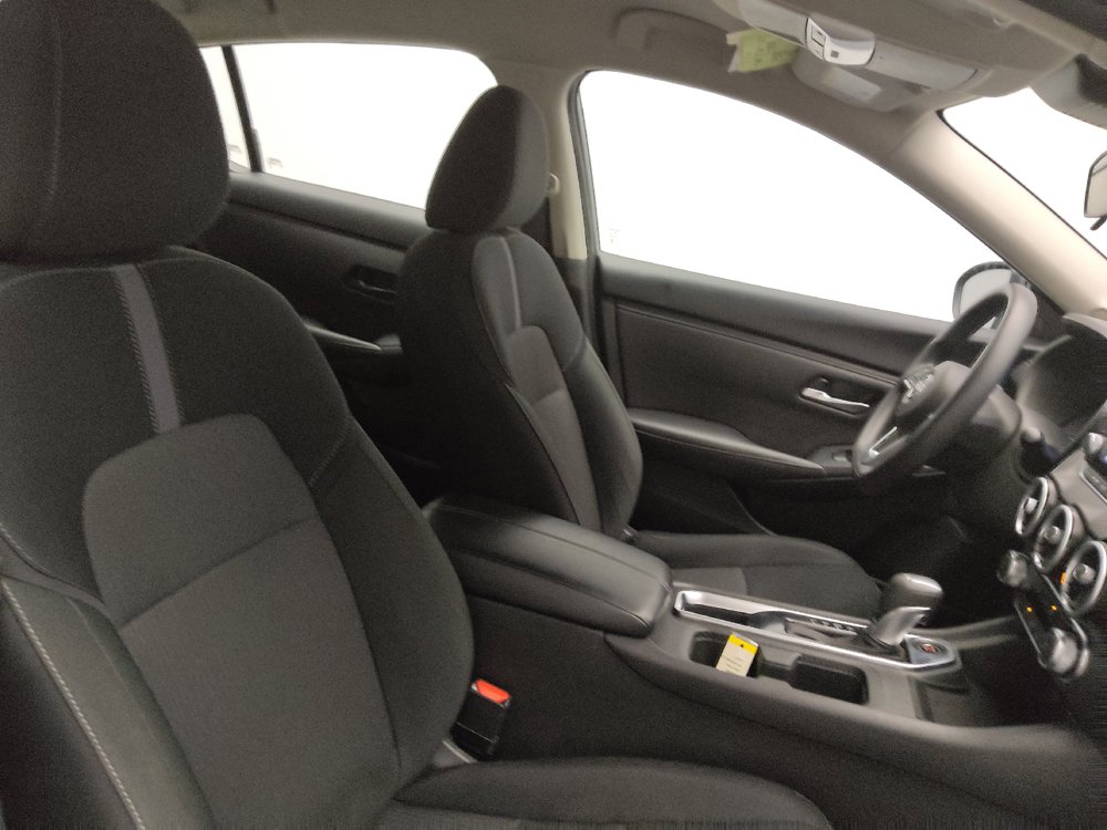 Used 2025 Nissan Sentra SV FWD image 21