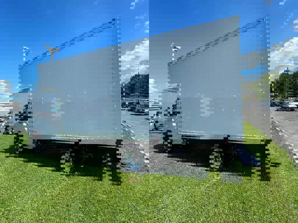 New 2024 Ford E-450 and Econoline 450 Super Duty w/ Power Windows & Locks Group image 4