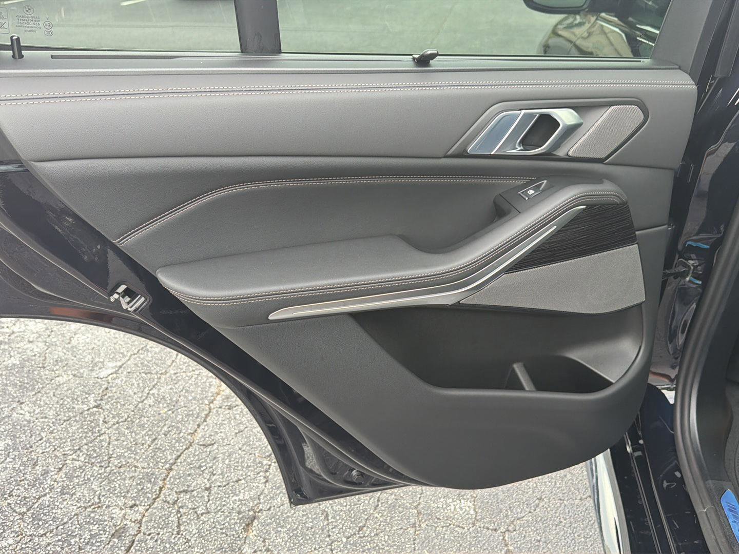 New 2026 BMW X5 sDrive40i w/ Executive Package RWD image 18