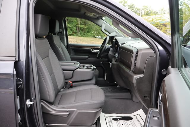 Used 2024 Chevrolet Silverado 1500 LT w/ Protection Package AWD/4WD image 24