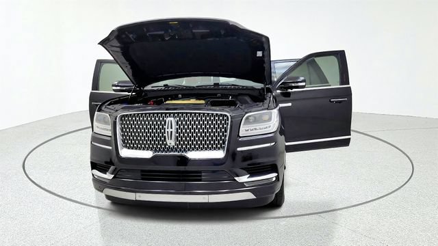 Used 2021 Lincoln Navigator Reserve AWD/4WD image 12