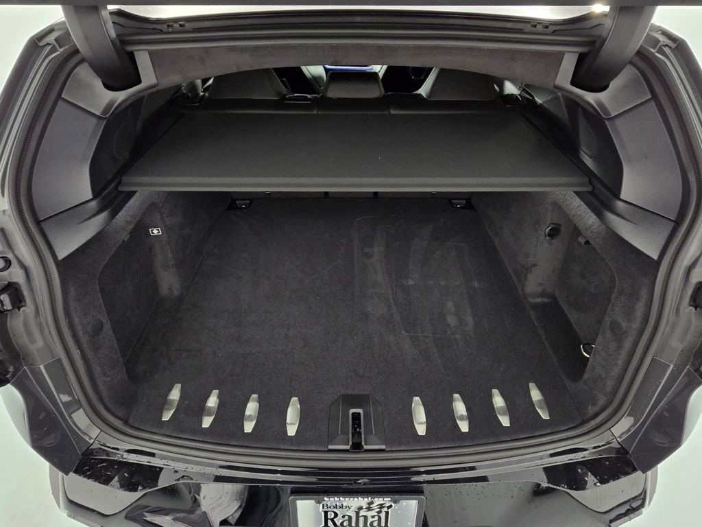 New 2026 BMW XM Label Red image 23