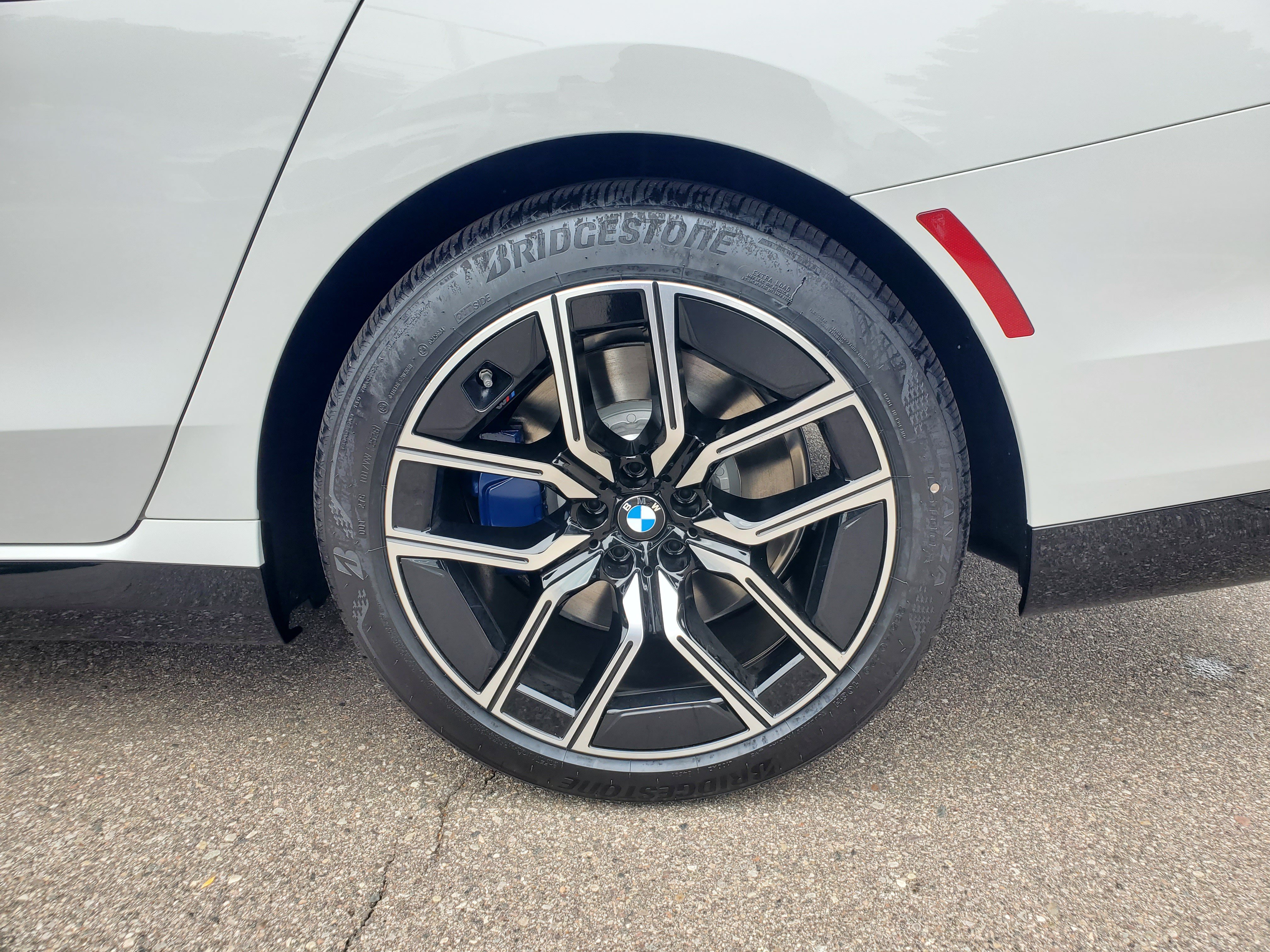 New 2027 BMW 740i xDrive w/ Executive Package AWD/4WD image 34