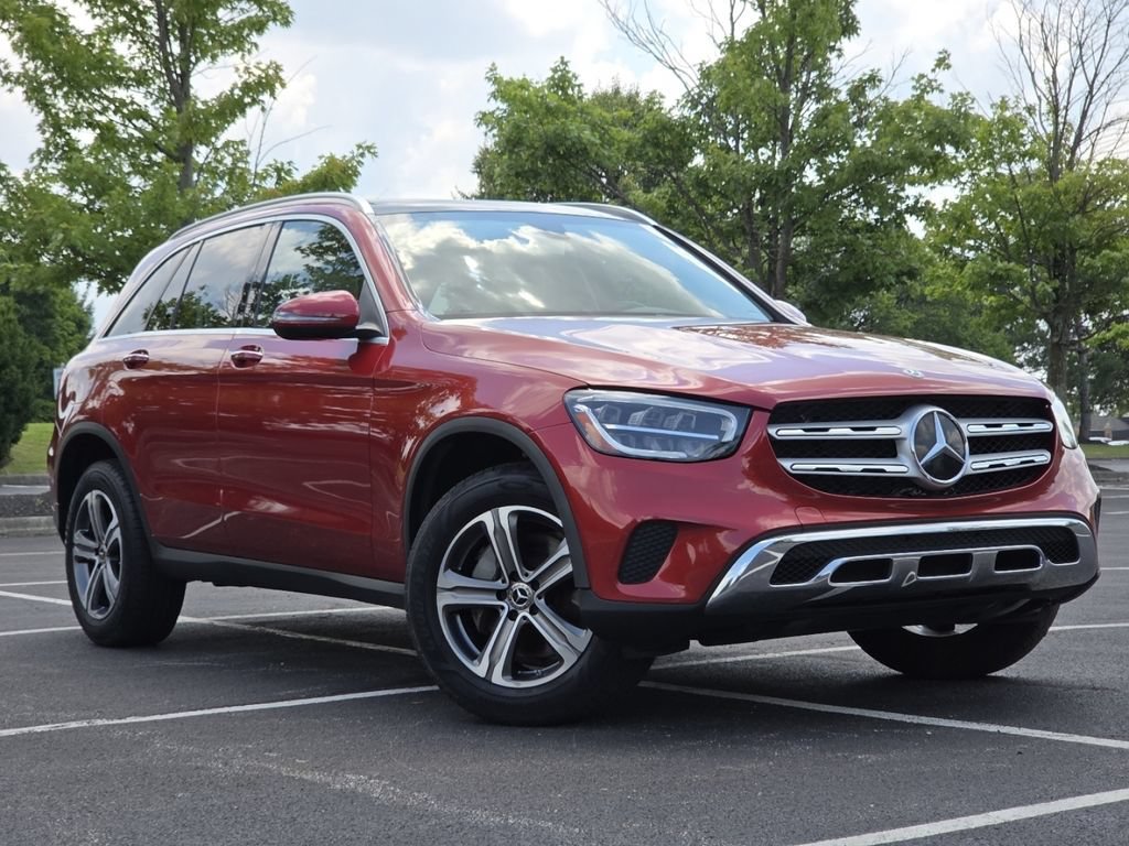 Used 2020 Mercedes-Benz GLC 300 4MATIC image 2