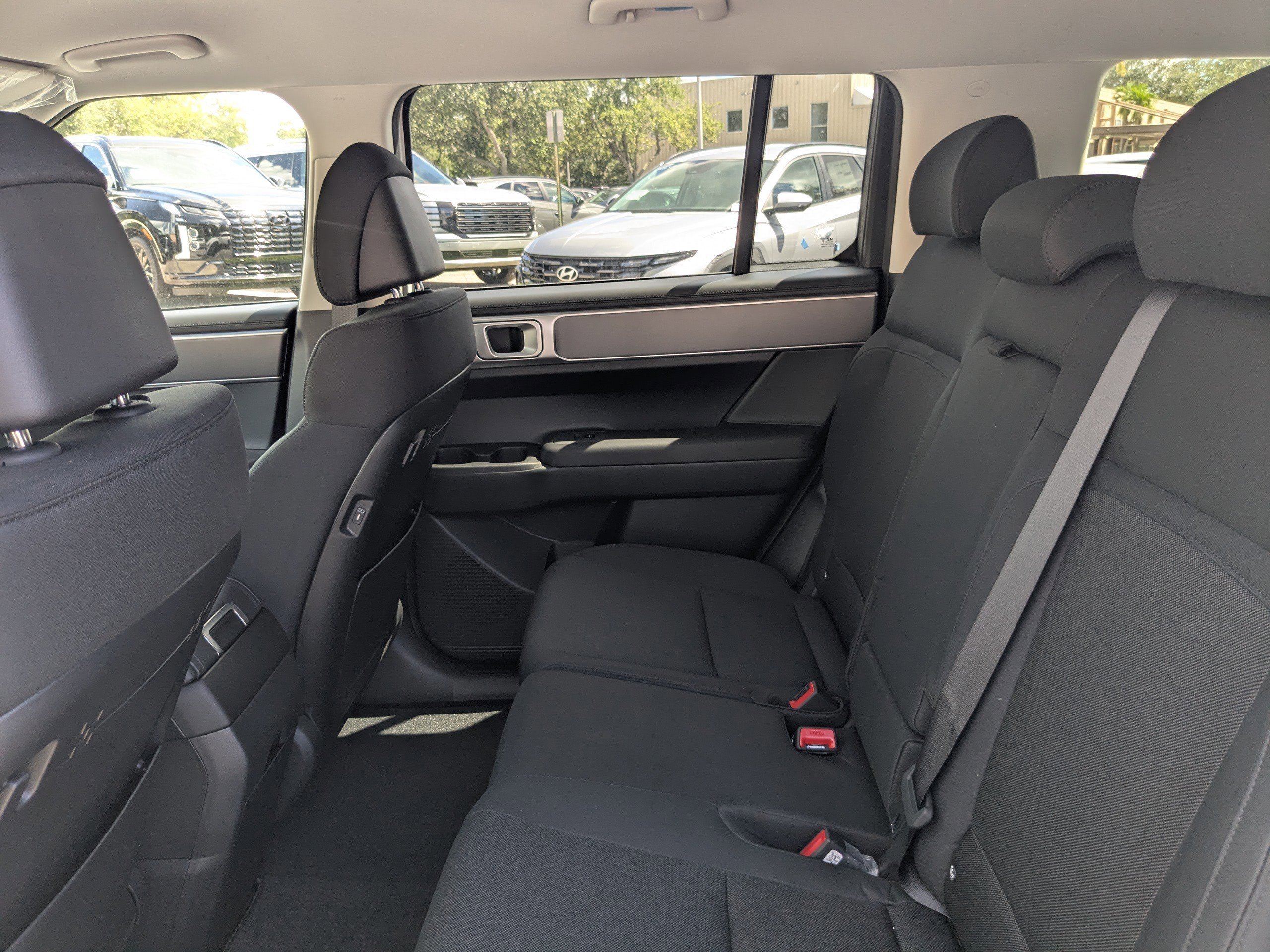 New 2026 Hyundai Santa Fe SE image 13