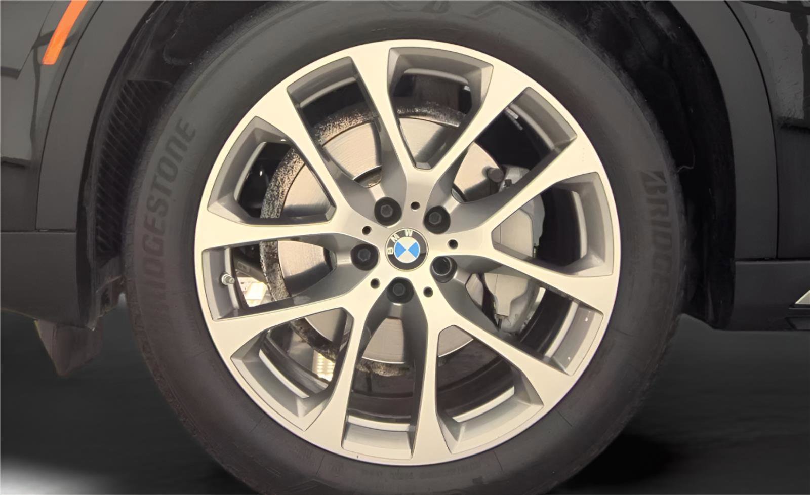 Used 2023 BMW X6 xDrive40i w/ Premium Package image 21