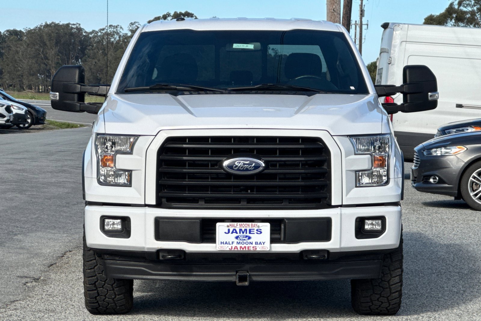 Used 2017 Ford F150 XLT w/ Equipment Group 302A Luxury image 8