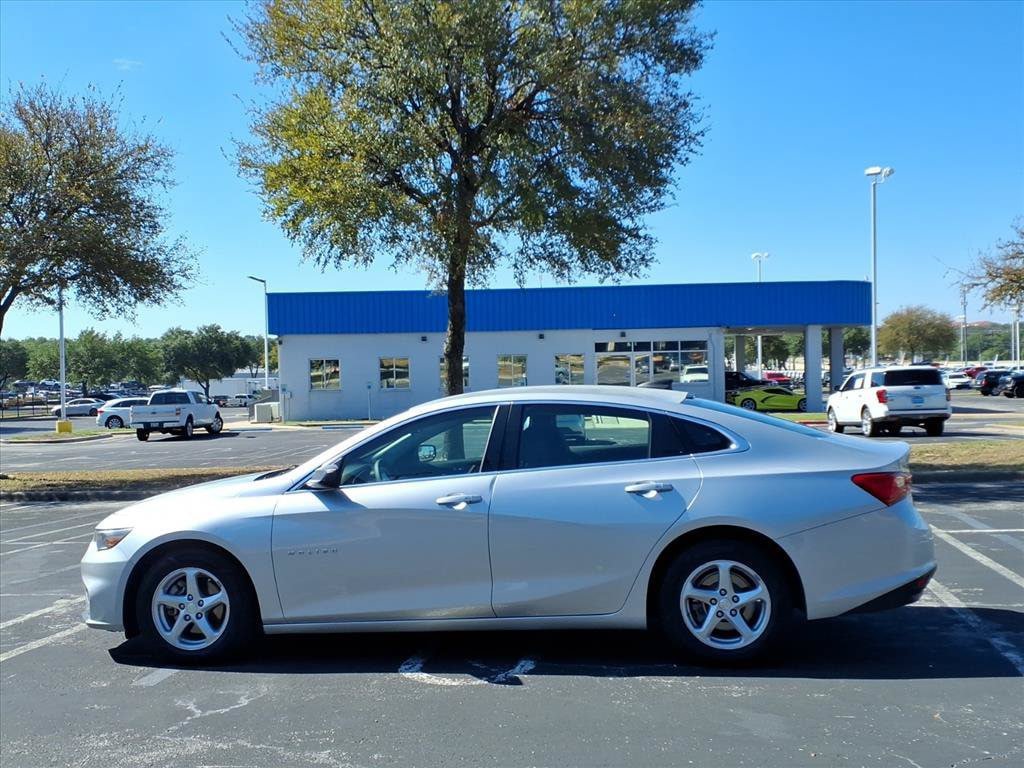 Used 2017 Chevrolet Malibu LS FWD image 10