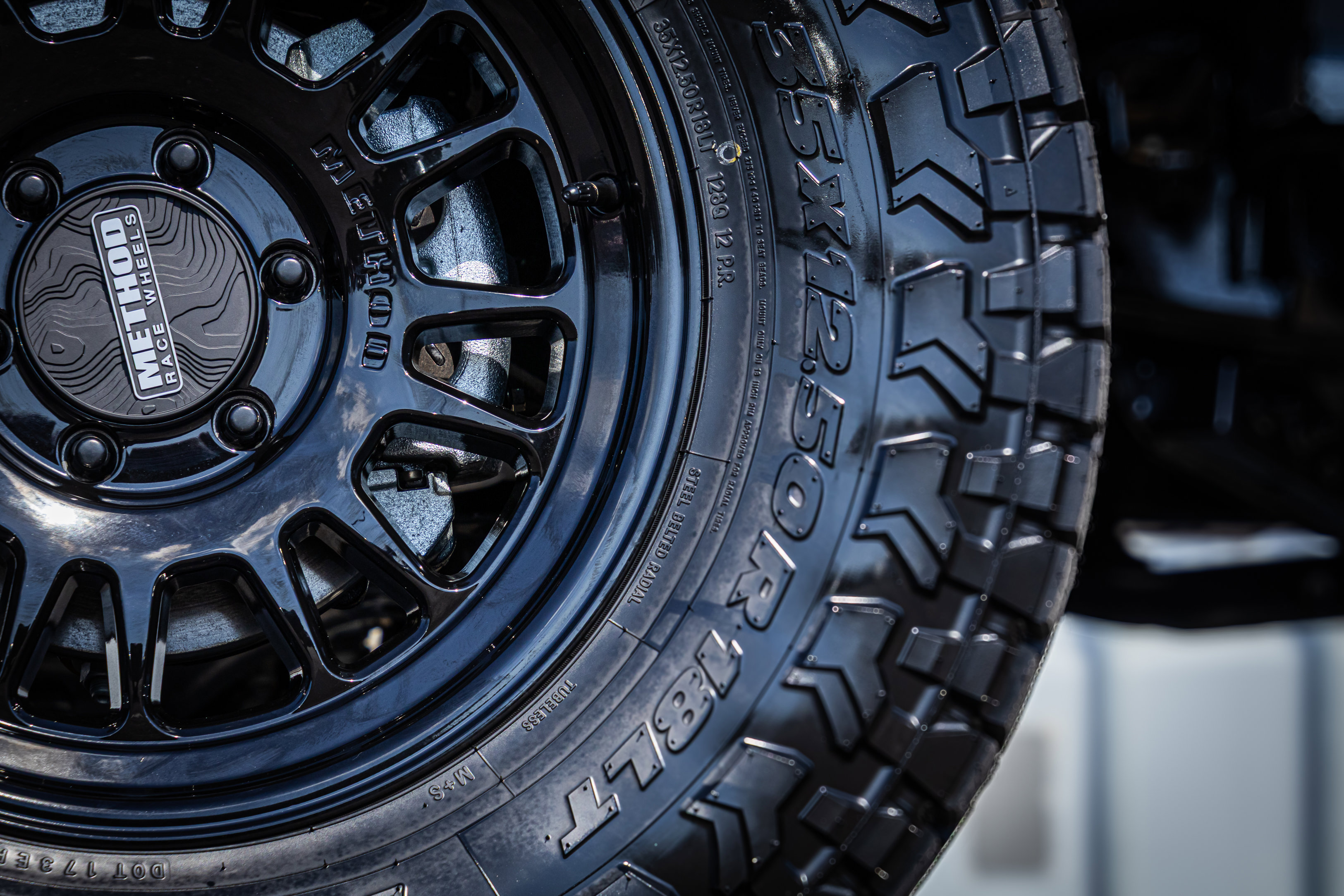 New 2025 Ford Bronco Badlands AWD/4WD image 30