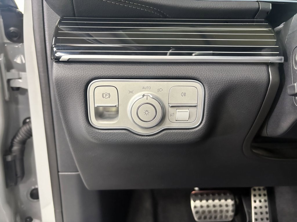 Used 2024 Mercedes-Benz GLS 450 4MATIC image 10
