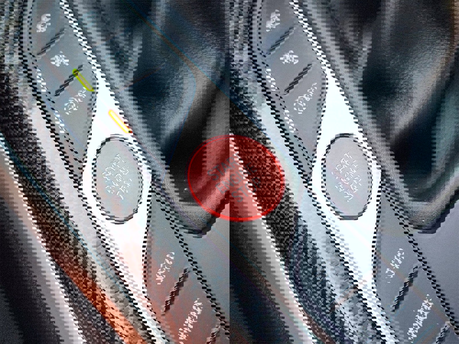 Used 2021 BMW M4 Coupe w/ M Carbon Exterior Package image 31