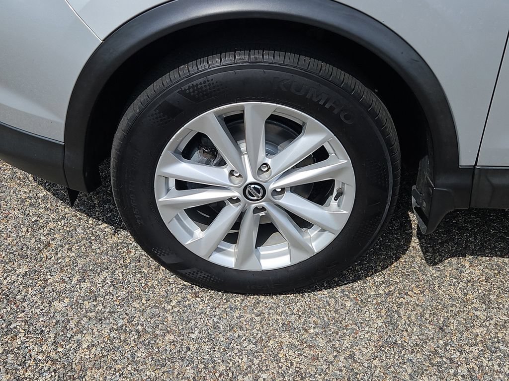 Used 2019 Nissan Rogue Sport SV AWD/4WD image 7