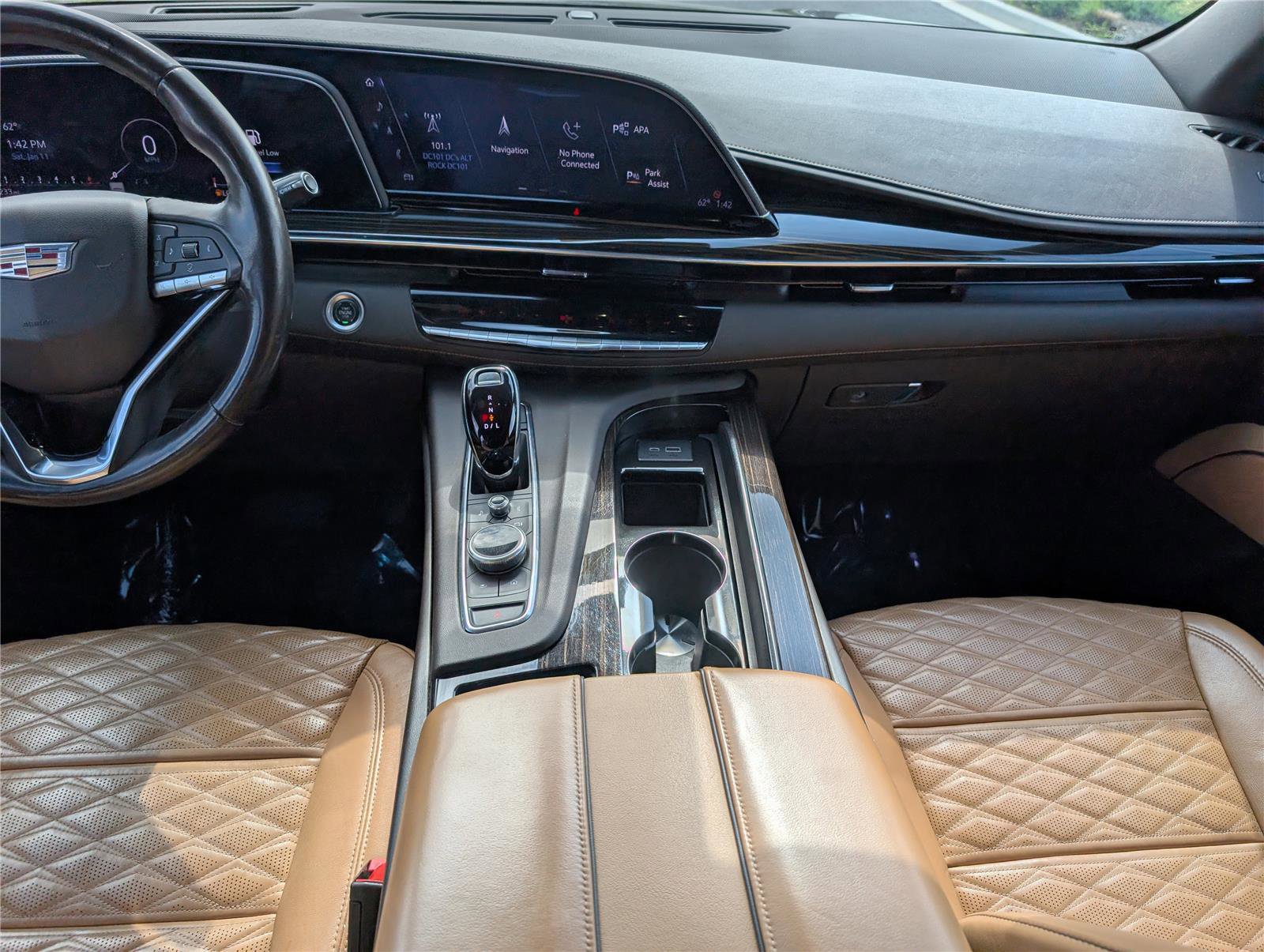 Used 2022 Cadillac Escalade Premium Luxury image 24