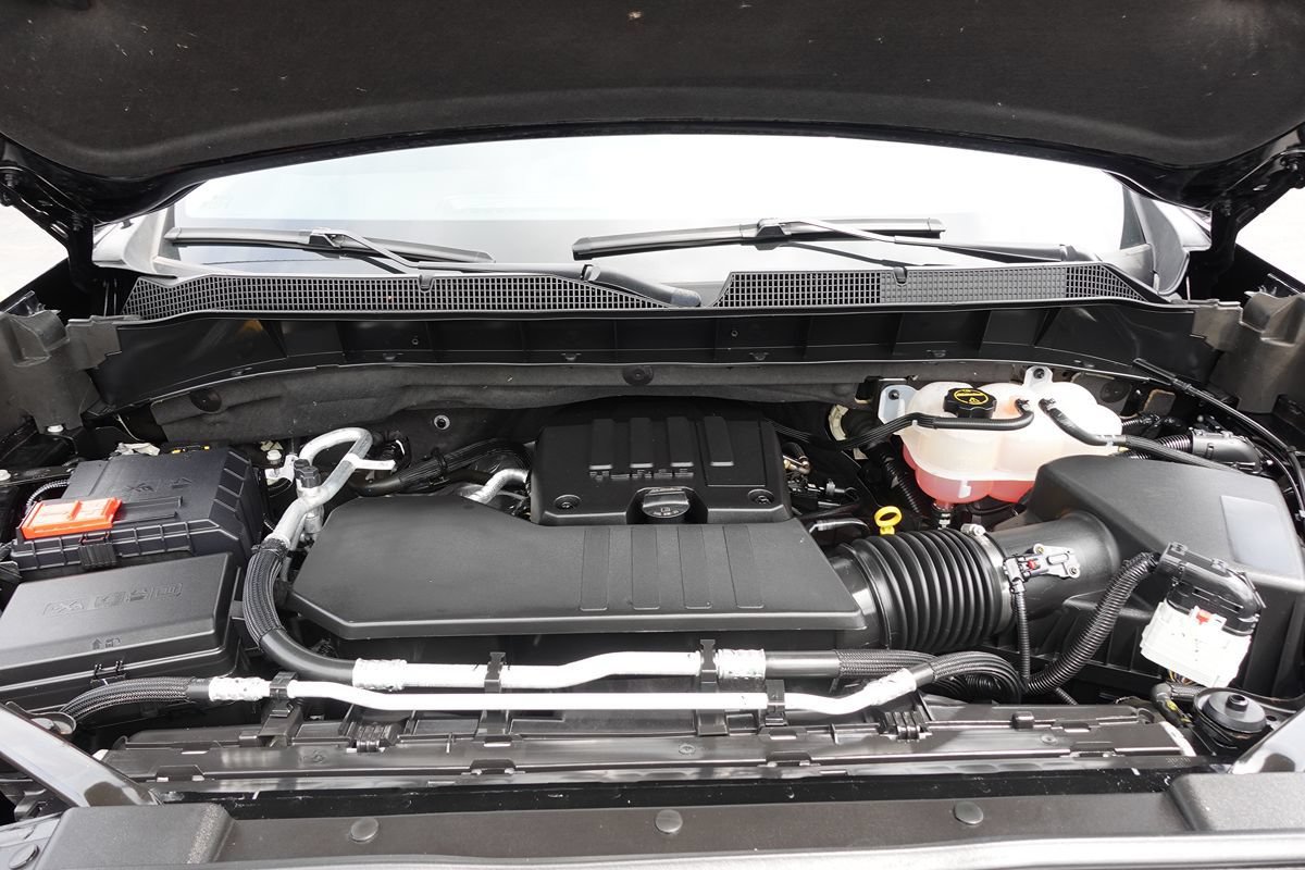 Used 2024 Chevrolet Silverado 1500 Custom w/ LPO, Dark Essentials Package AWD/4WD image 53