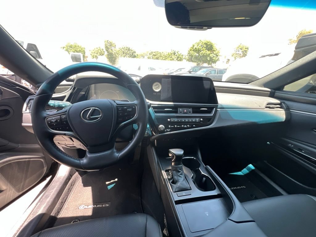 Used 2024 Lexus ES 350 w/ Premium Package FWD image 14