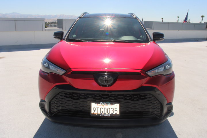 Used 2025 Toyota Corolla Cross AWD Hybrid w/ Moonroof Package image 7