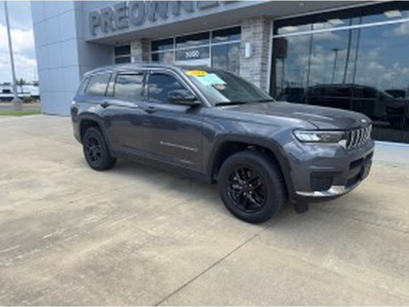 Used 2025 Jeep Grand Cherokee L Laredo AWD/4WD image 1
