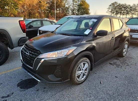Used 2022 Nissan Kicks S