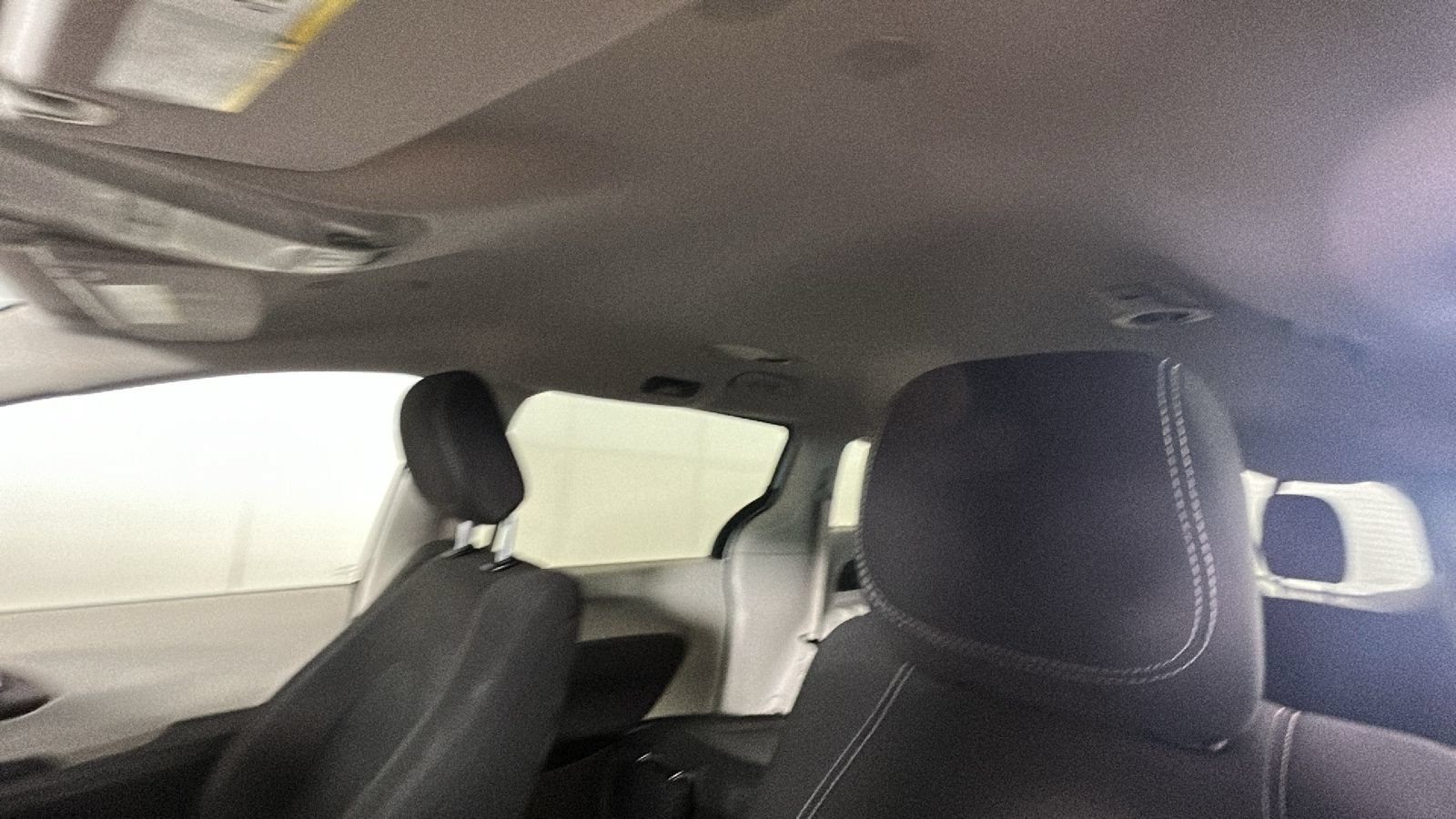 Used 2023 Chrysler Voyager LX FWD image 13
