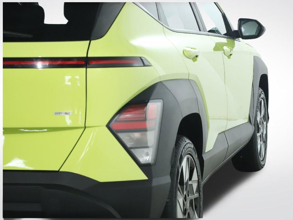 Used 2024 Hyundai Kona SEL AWD/4WD image 47