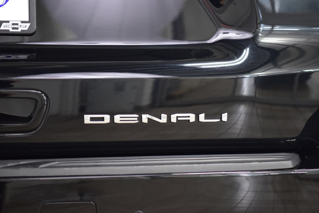 Used 2024 GMC Yukon XL Denali AWD/4WD image 24