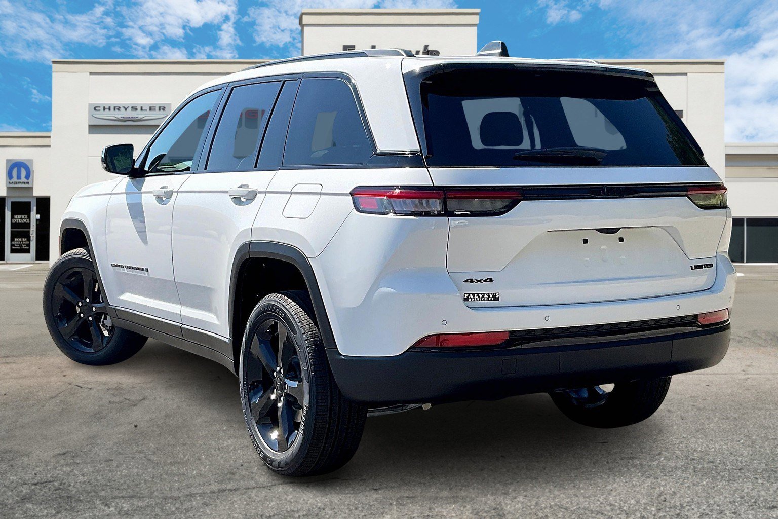 New 2025 Jeep Grand Cherokee Limited image 3