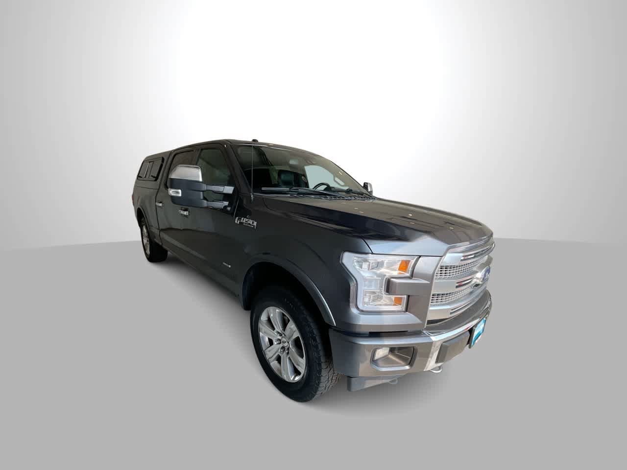 Used 2017 Ford F150 Platinum w/ Equipment Group 701A Luxury AWD/4WD image 2