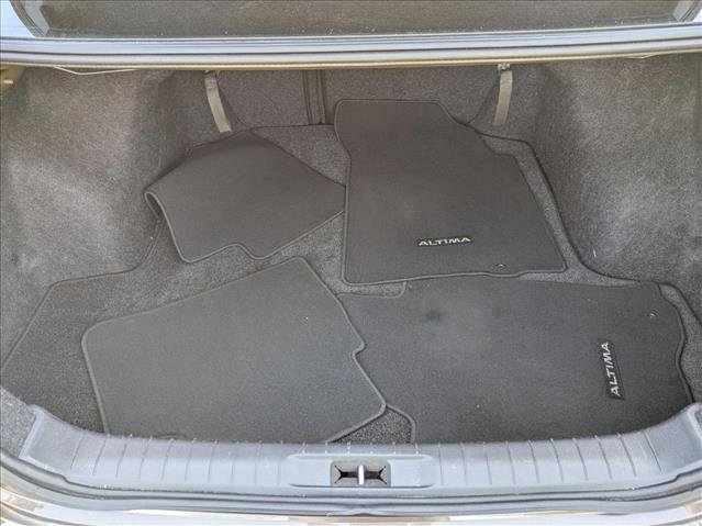 Used 2016 Nissan Altima 2.5 SV FWD image 6
