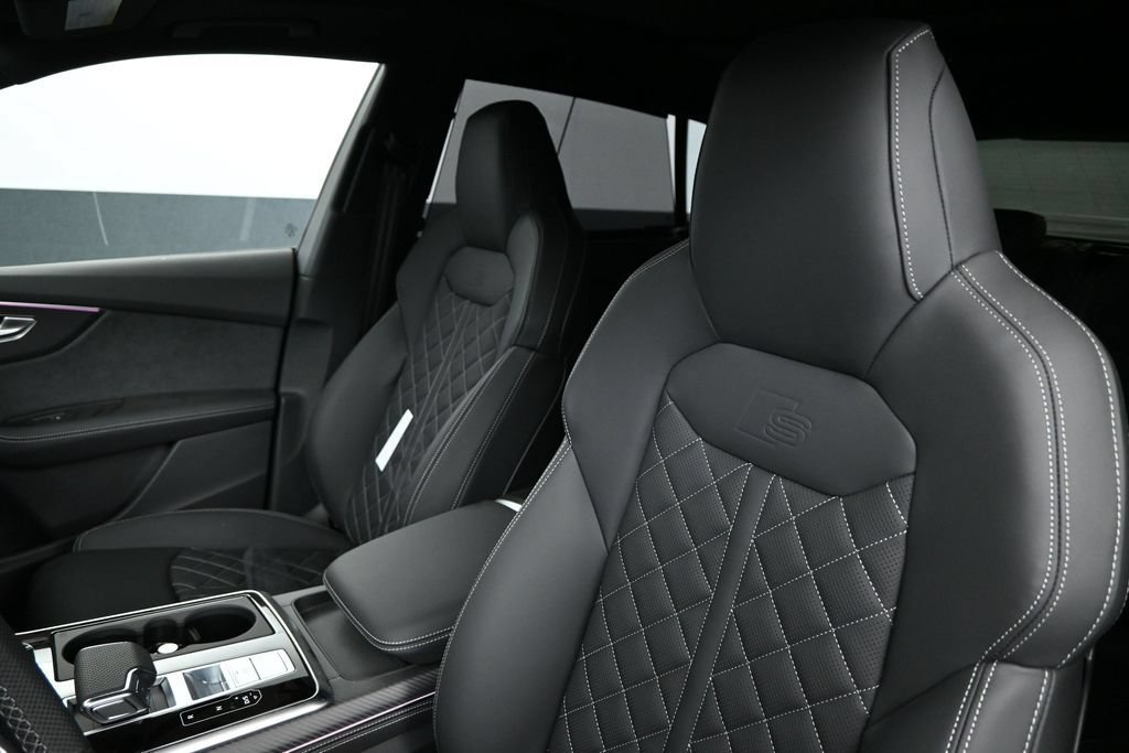 New 2026 Audi SQ8 Premium Plus AWD/4WD image 9