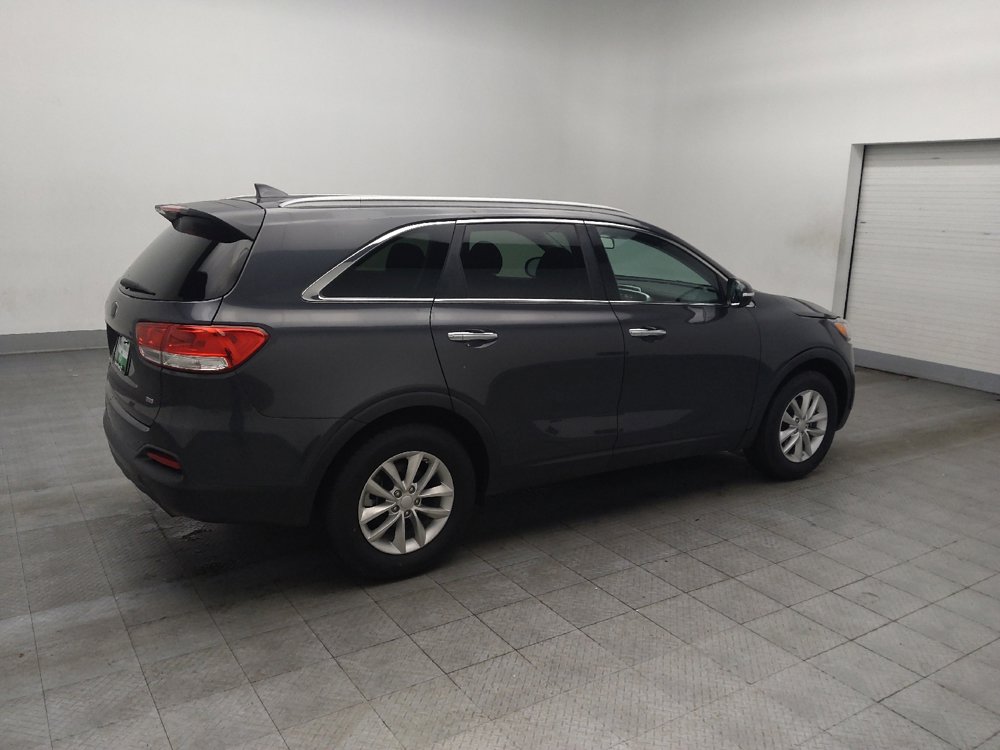 Used 2018 Kia Sorento LX image 10