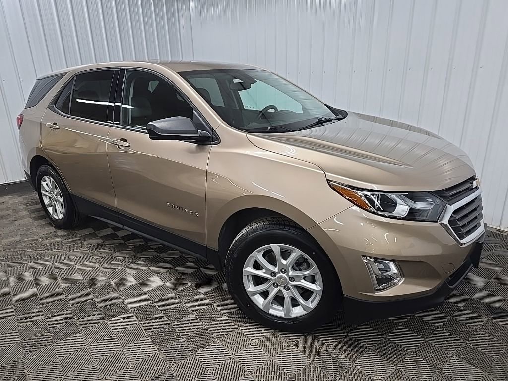 Used 2019 Chevrolet Equinox LS w/ LS Convenience Package image 4