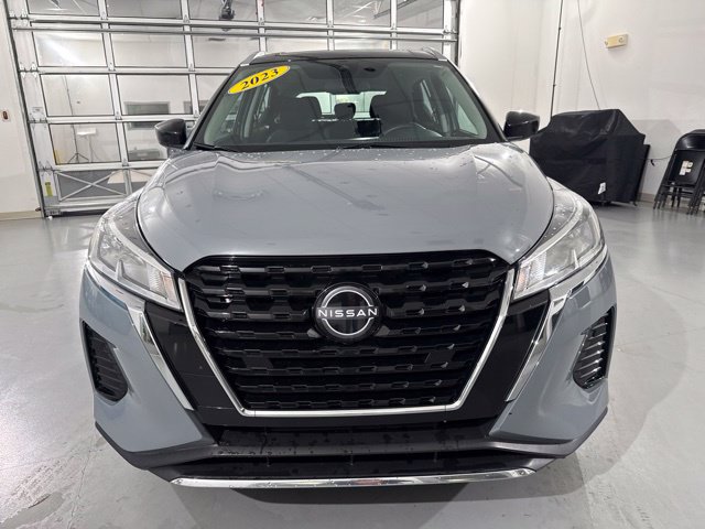 Used 2023 Nissan Kicks SV FWD image 2