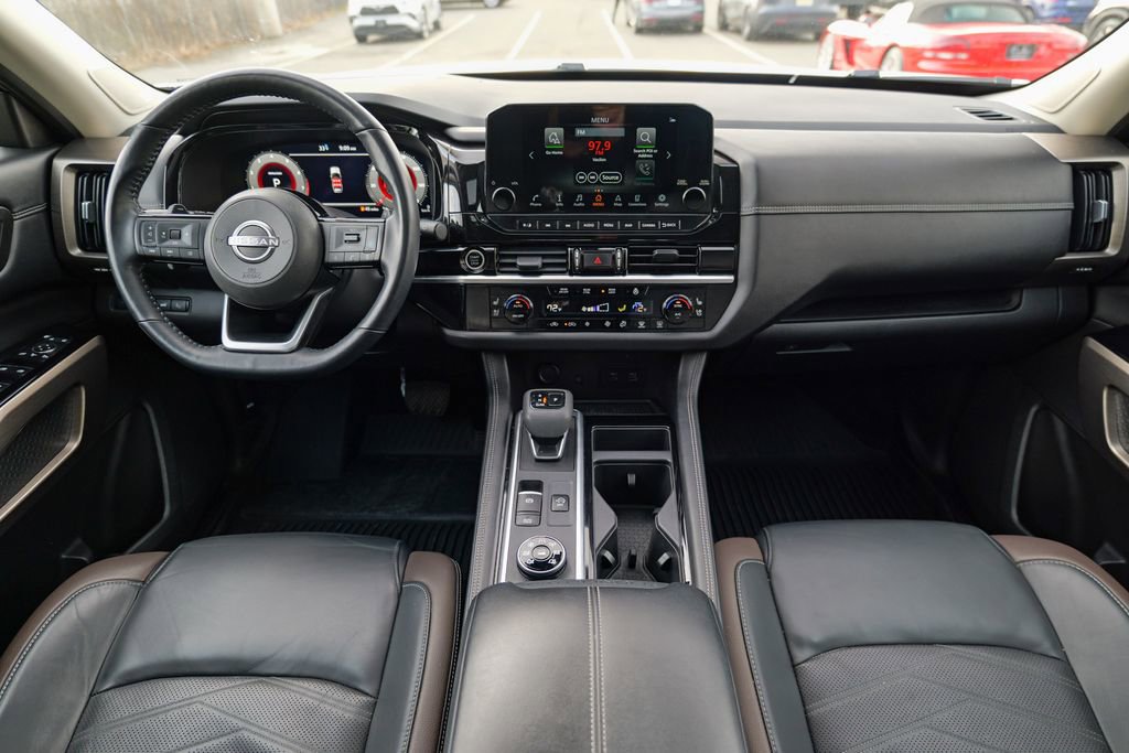 Used 2022 Nissan Pathfinder Platinum w/ Cargo Package image 42