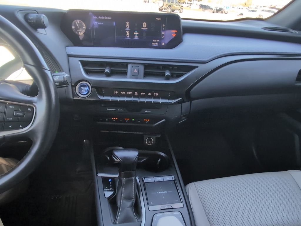 Used 2021 Lexus UX 250h w/ Accessory Package (Z1) image 22