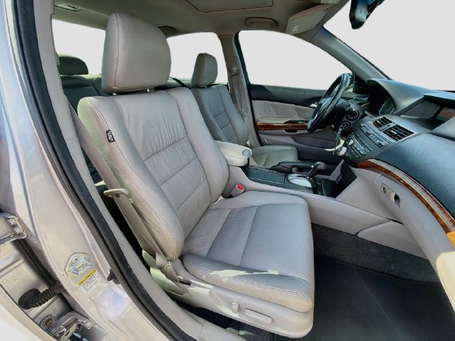 Used 2011 Honda Accord EX-L image 28