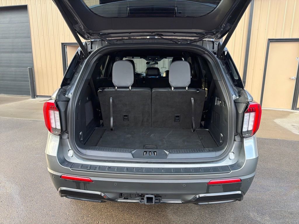 Used 2025 Ford Explorer ST-Line w/ ST-Line Street Pack image 18